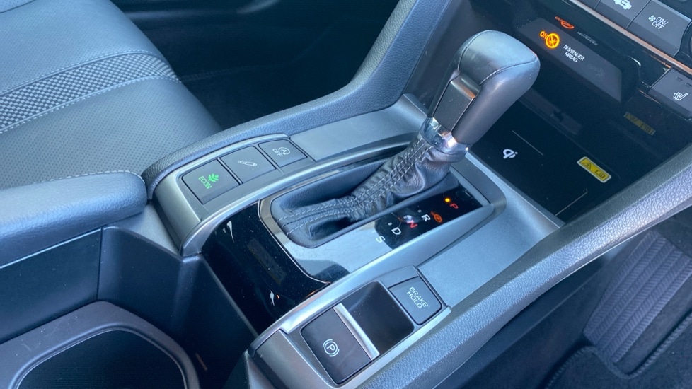 Used Honda Civic 2021 for sale - 76717295: Photo 27