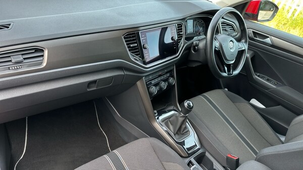 Used Volkswagen T-Roc 2018 for sale - 75484109: Photo 10