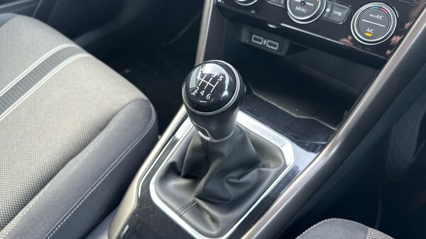 Used Volkswagen T-Roc 2018 for sale - 75484109: Photo 28