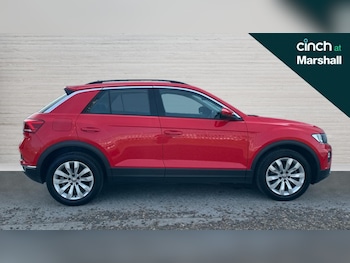 Used Volkswagen T-Roc 2018 for sale - 75484109: Photo