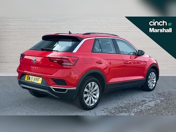 Used Volkswagen T-Roc 2018 for sale - 75484109: Photo
