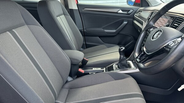 Used Volkswagen T-Roc 2018 for sale - 75484109: Photo 51