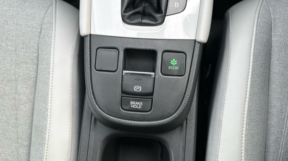 Used Honda Jazz 2022 for sale - 76033726: Photo 51