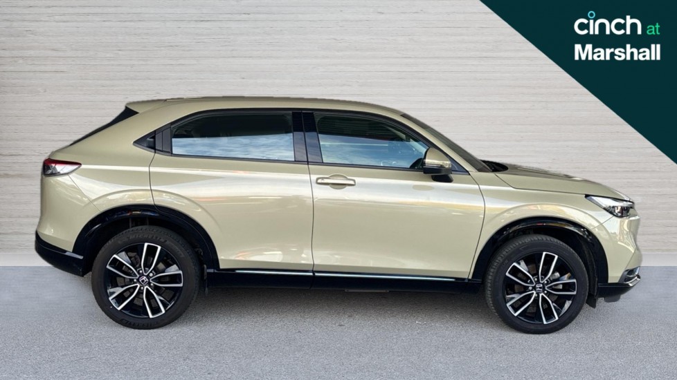 Used Honda HR-V 2023 for sale - 75916837: Photo 2