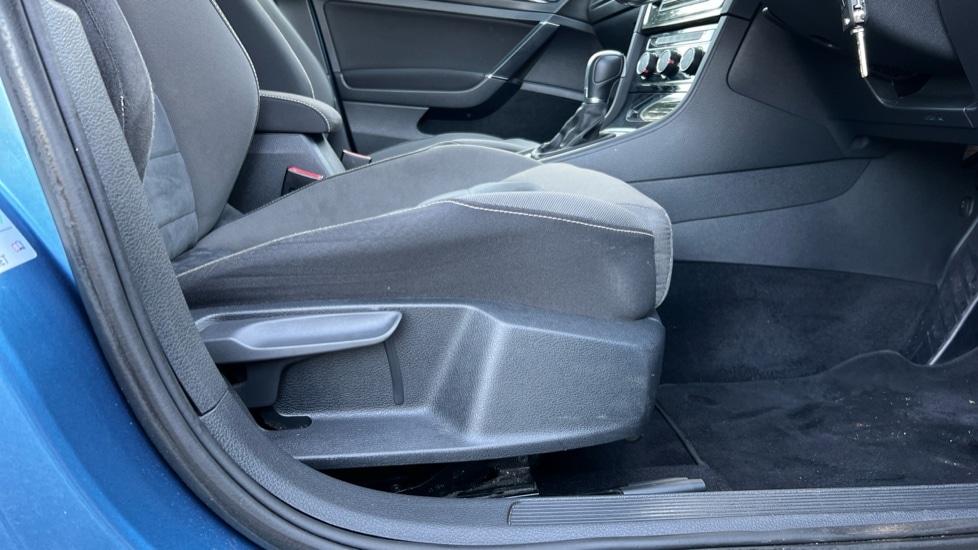 Used Volkswagen Golf 2015 for sale - 76948413: Photo 37