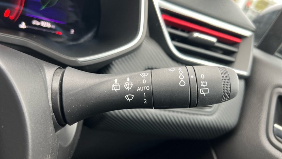 Used Renault Clio 2022 for sale - 76597915: Photo 24