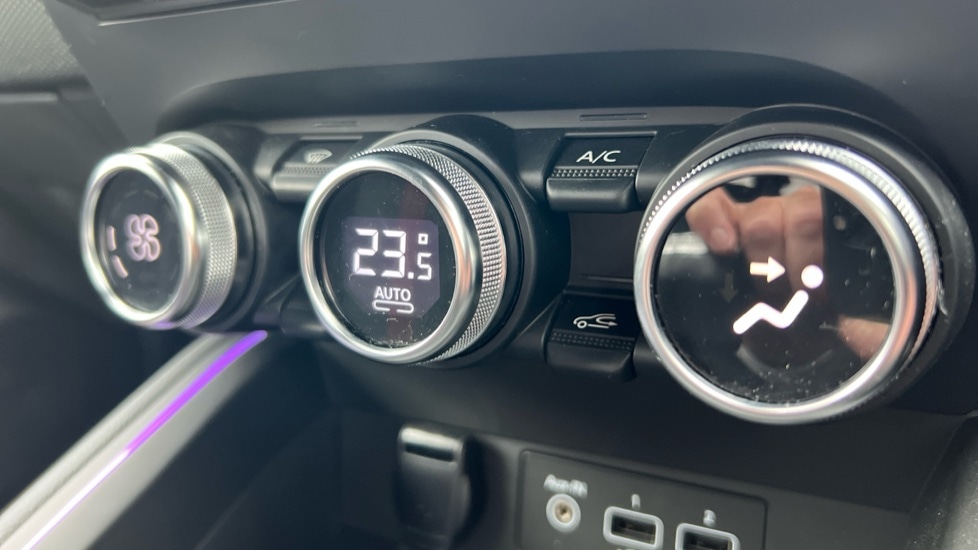 Used Renault Clio 2022 for sale - 76597915: Photo 34