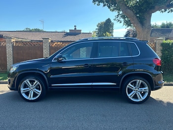 Used Volkswagen Tiguan 2015 for sale - 79106913: Photo
