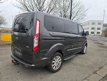Used Ford Tourneo Custom 2018 for sale - 77058692: Photo