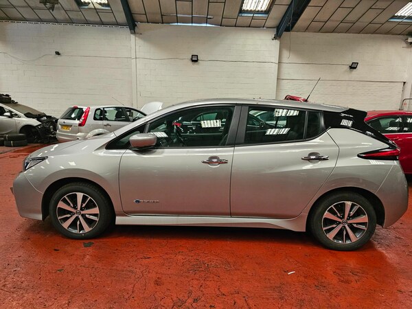 Used Nissan Leaf 2018 for sale - 68103680: Photo 3