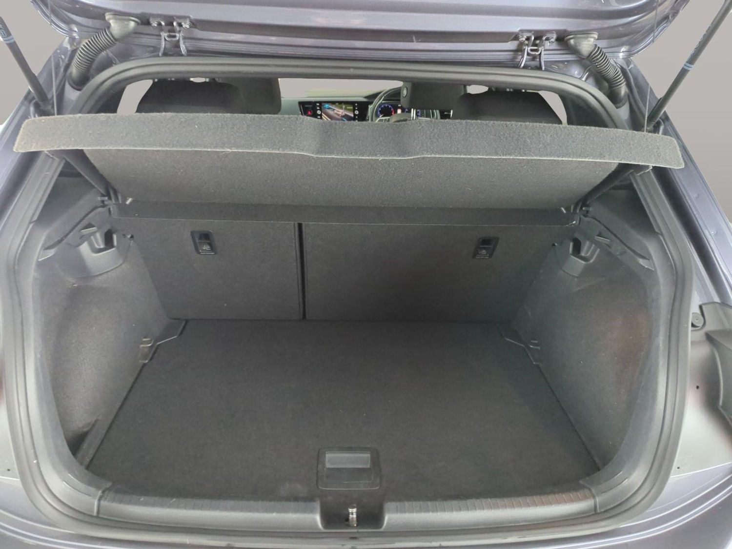 Used Volkswagen Polo 2022 for sale - 77980677: Photo 33