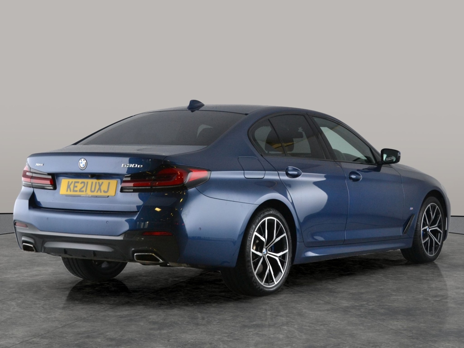 Used BMW 5 Series 2021 for sale - 76554928: Photo 11