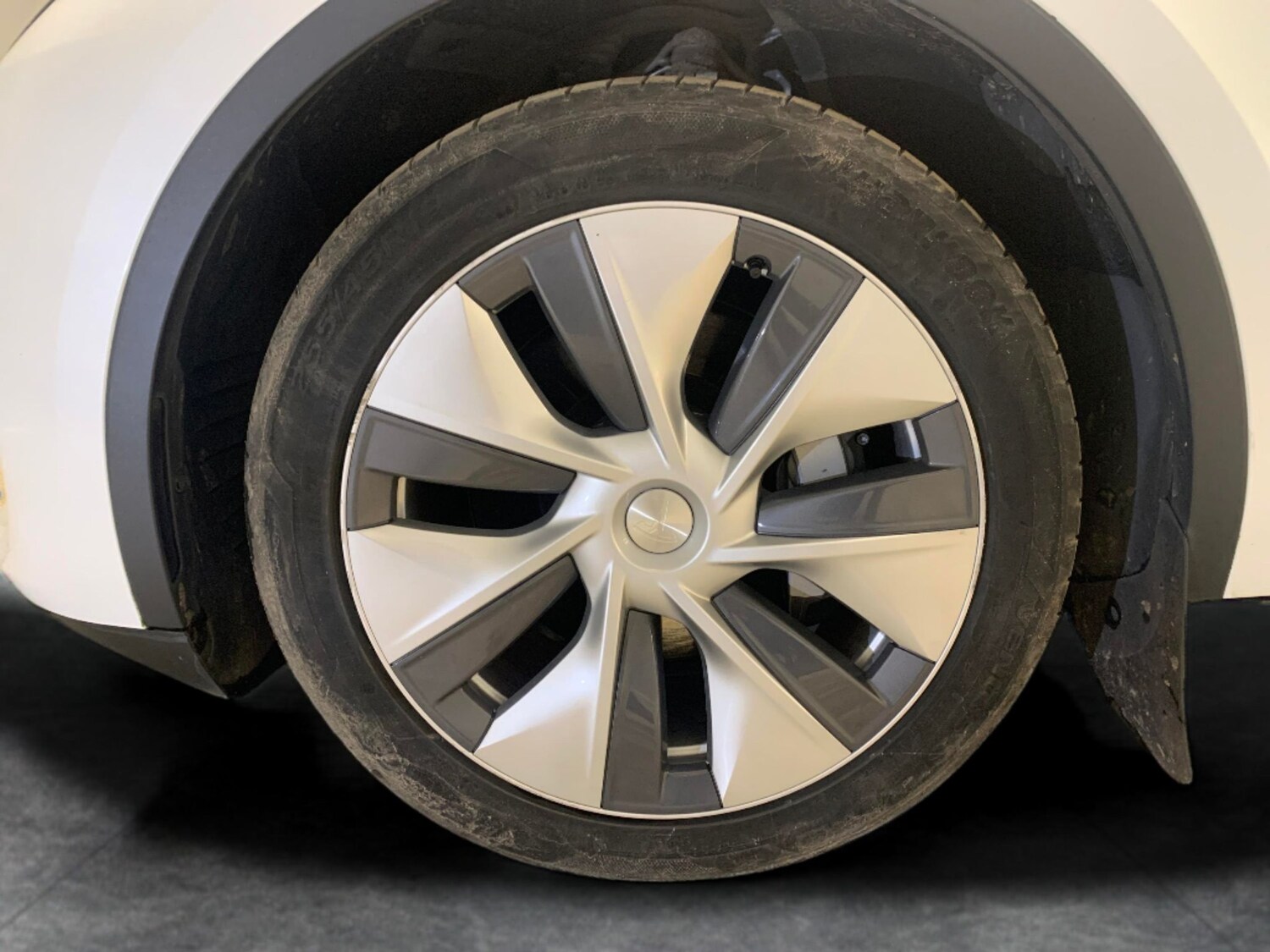 Used Tesla Model Y 2023 for sale - 78140000: Photo 22