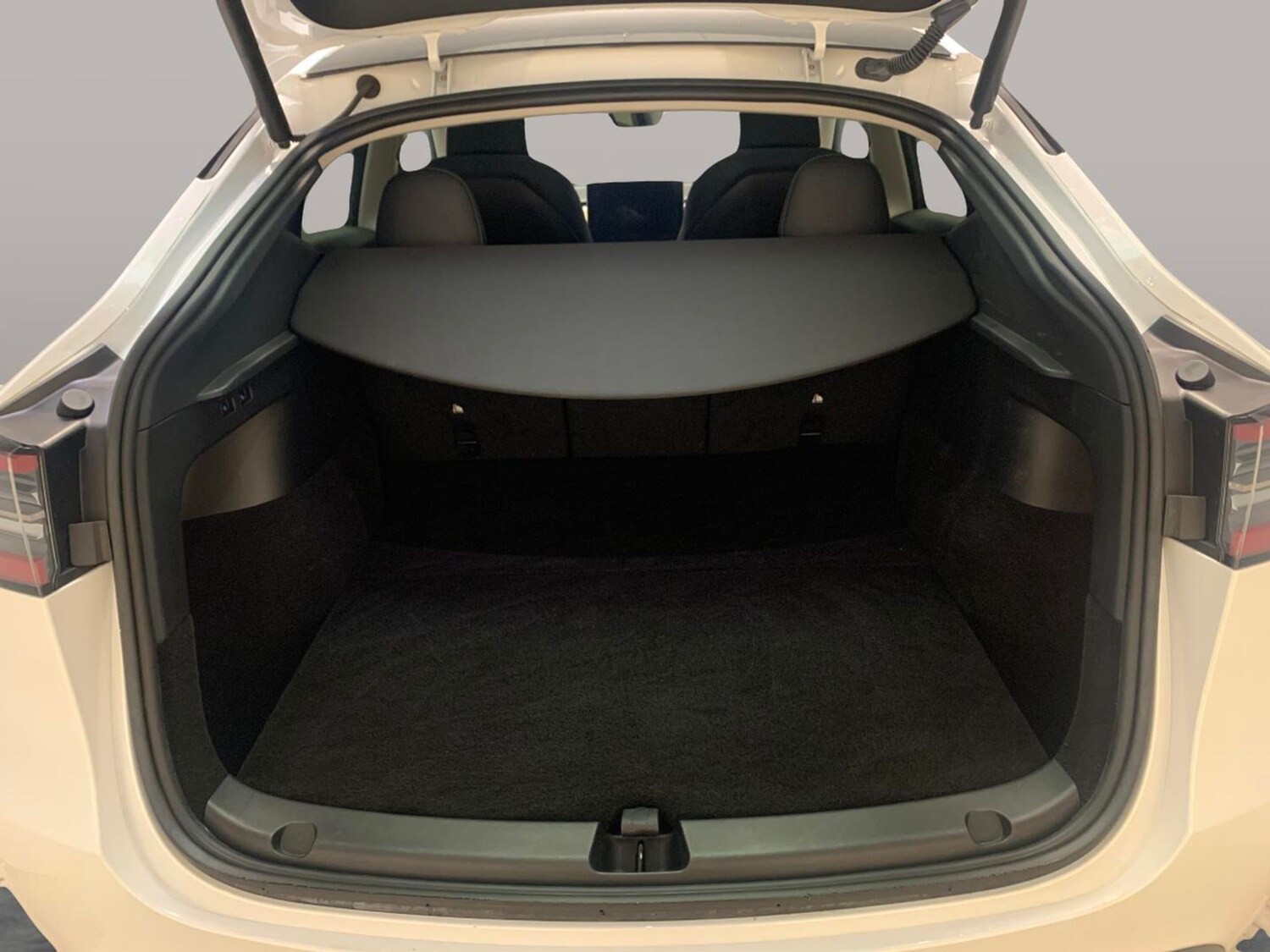 Used Tesla Model Y 2023 for sale - 78140000: Photo 33