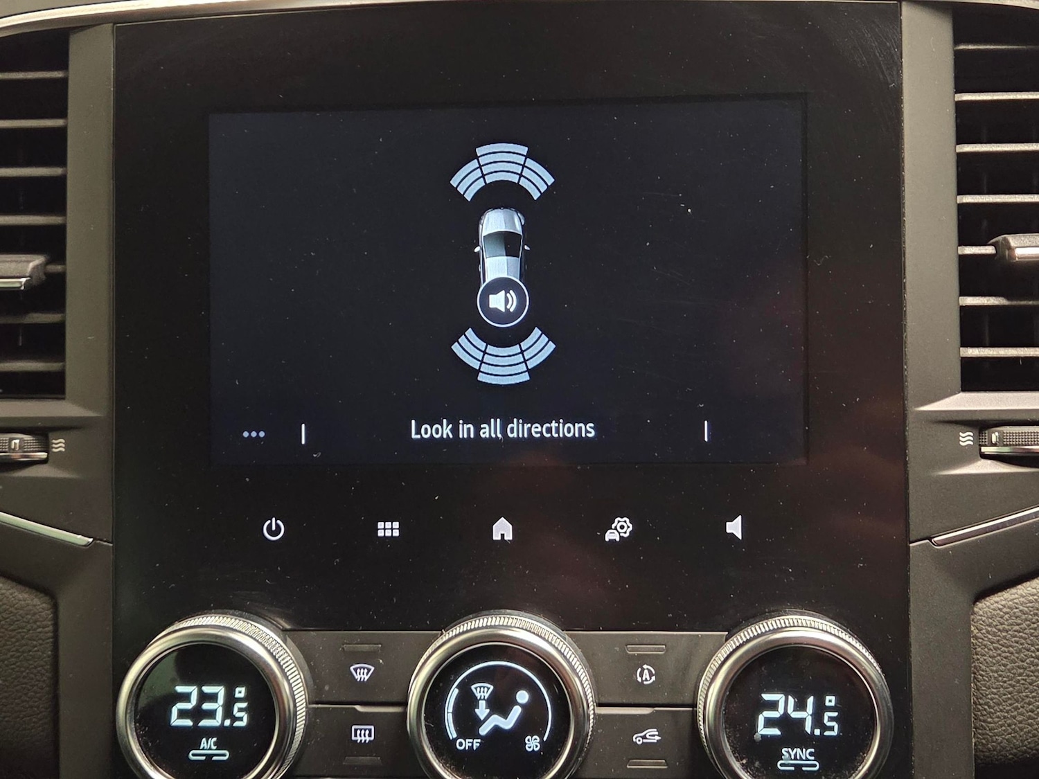 Used Renault Megane 2022 for sale - 77701805: Photo 15