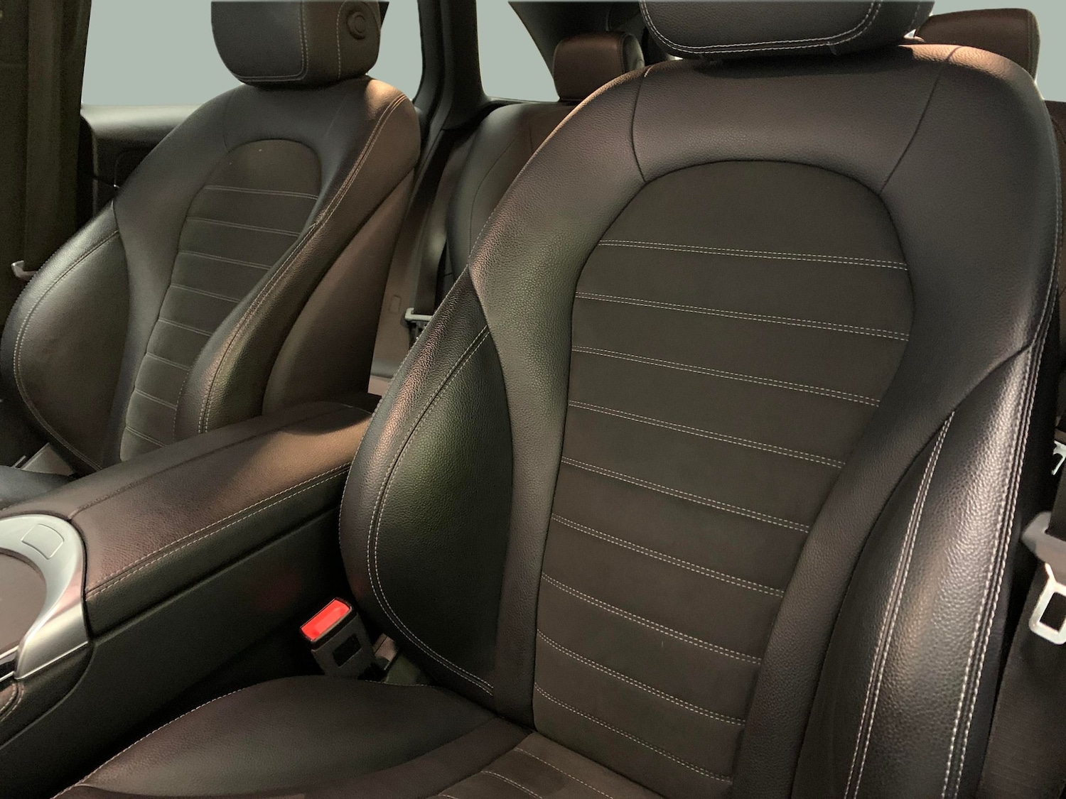 Used Mercedes-Benz GLC 2020 for sale - 76821871: Photo 6