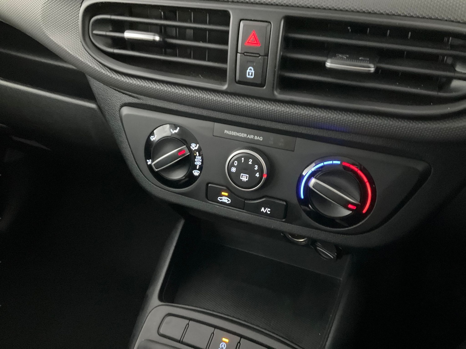 Used Hyundai i10 2022 for sale - 76693990: Photo 15