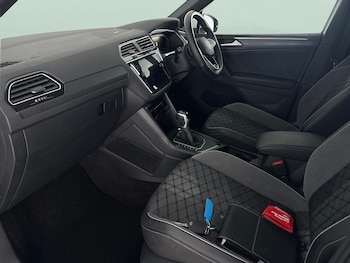 Used Volkswagen Tiguan undefined for sale - 77814954: Photo