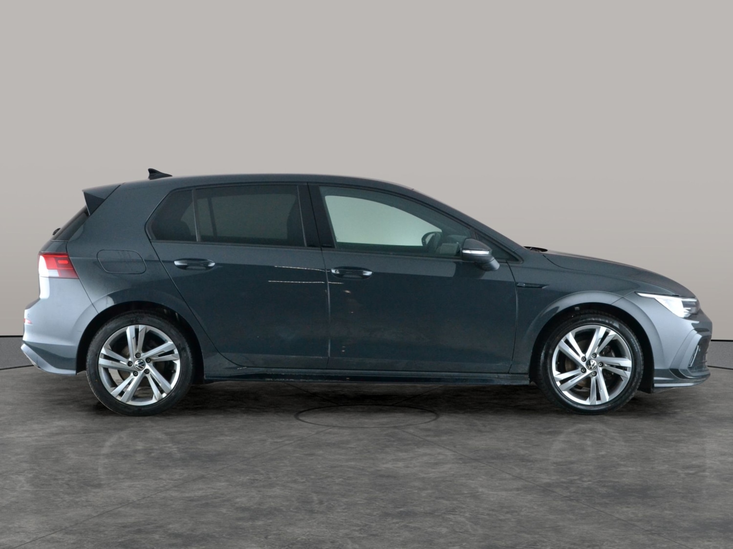 Used Volkswagen Golf 2021 for sale - 77631125: Photo 8