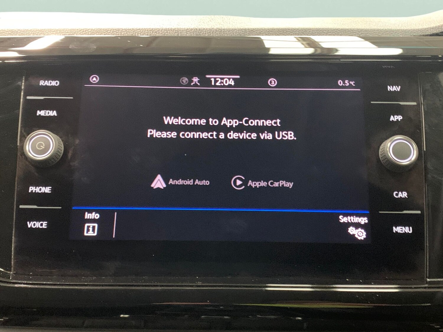 Used Volkswagen T-Cross 2023 for sale - 77255993: Photo 12