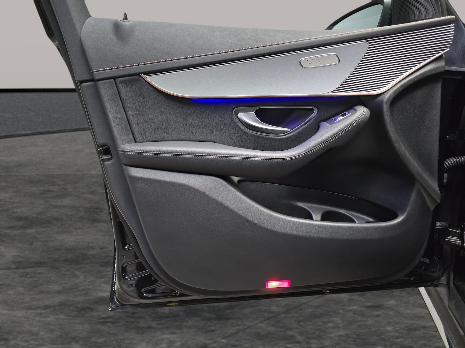 Used Mercedes-Benz EQC 2021 for sale - 77020047: Photo 31