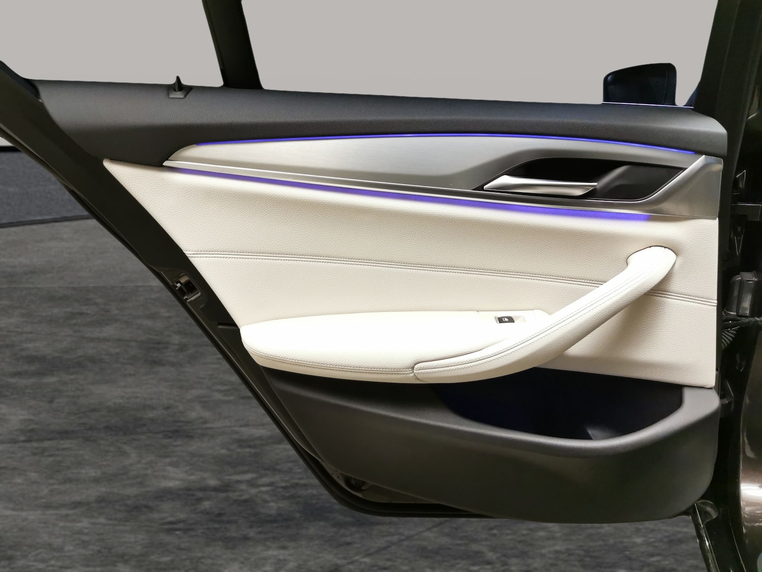 Used BMW 5 Series 2018 for sale - 78132585: Photo 28