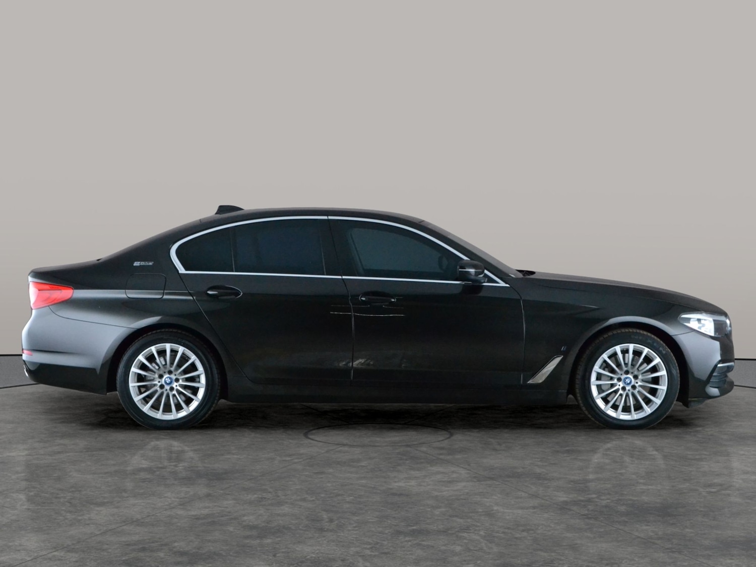 Used BMW 5 Series 2018 for sale - 78132585: Photo 9