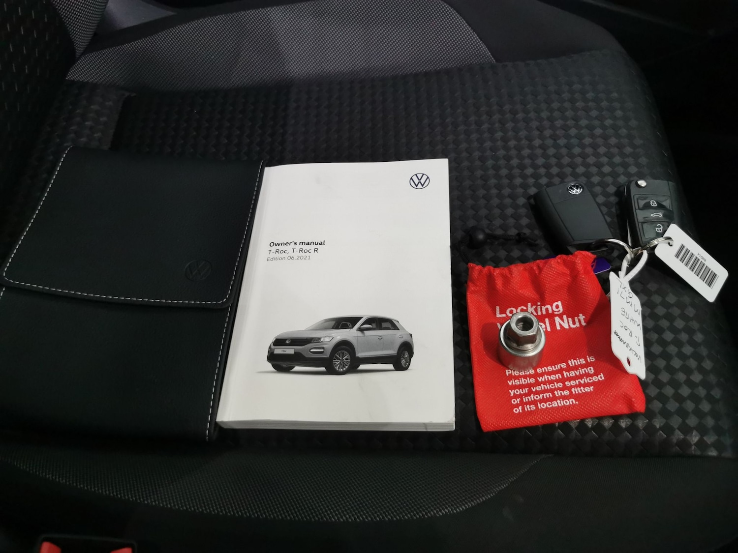 Used Volkswagen T-Roc 2022 for sale - 78028382: Photo 28