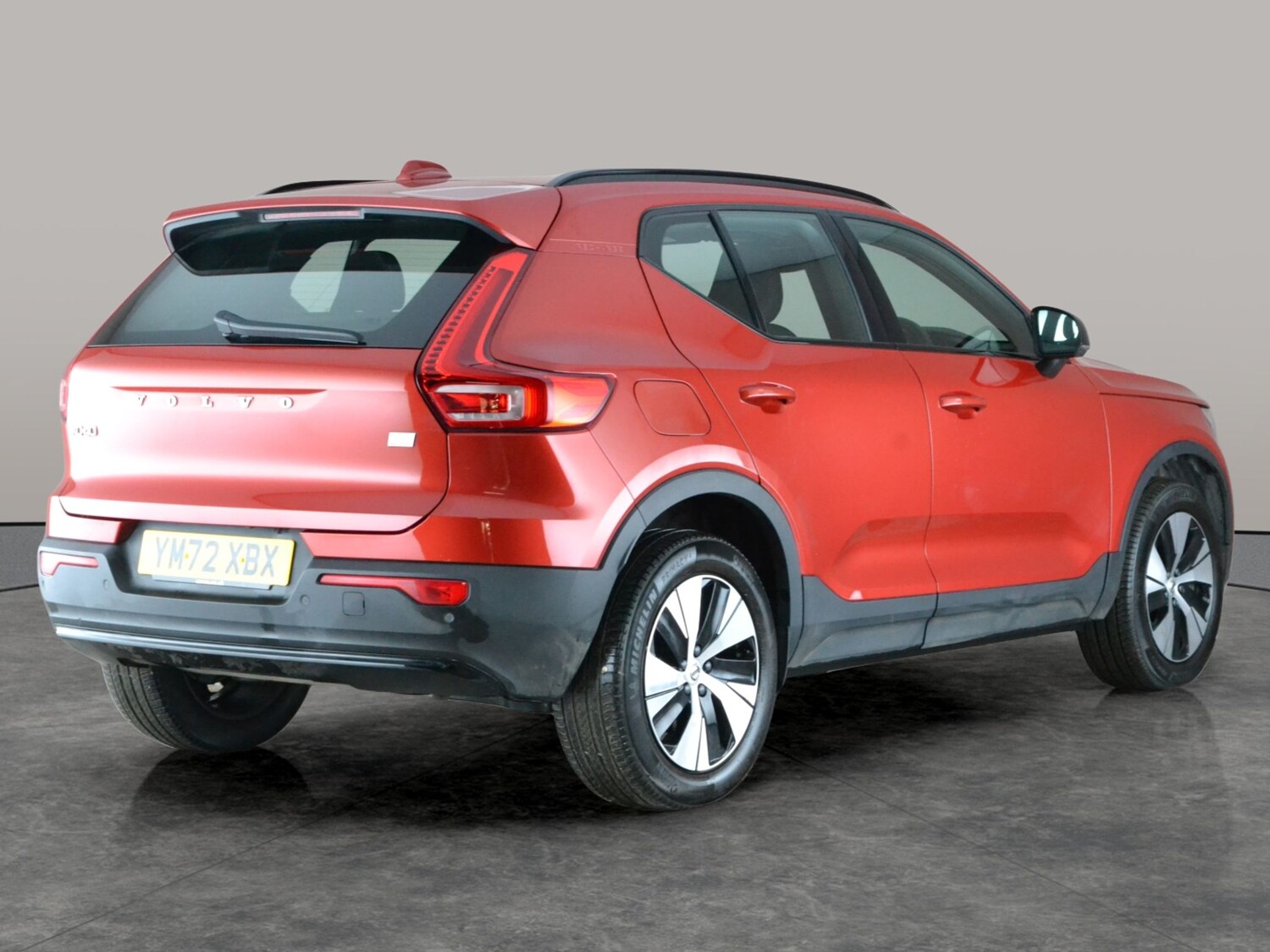 Used Volvo XC40 2023 for sale - 77636377: Photo 9
