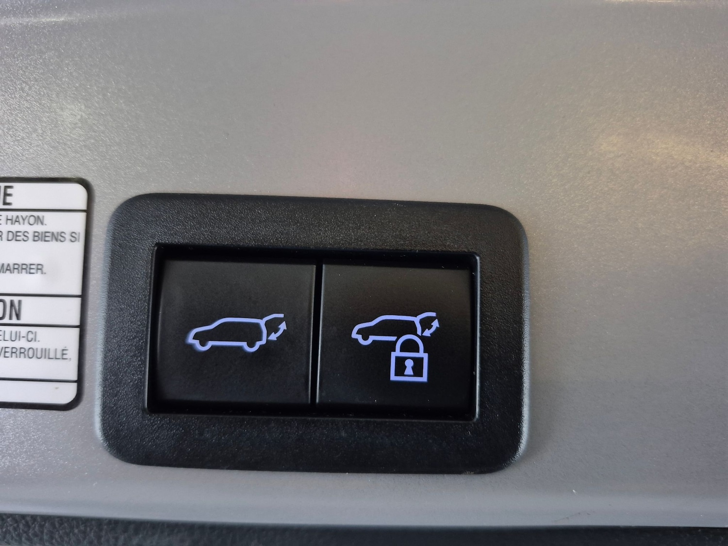 Used Toyota Yaris Cross 2023 for sale - 77984690: Photo 14