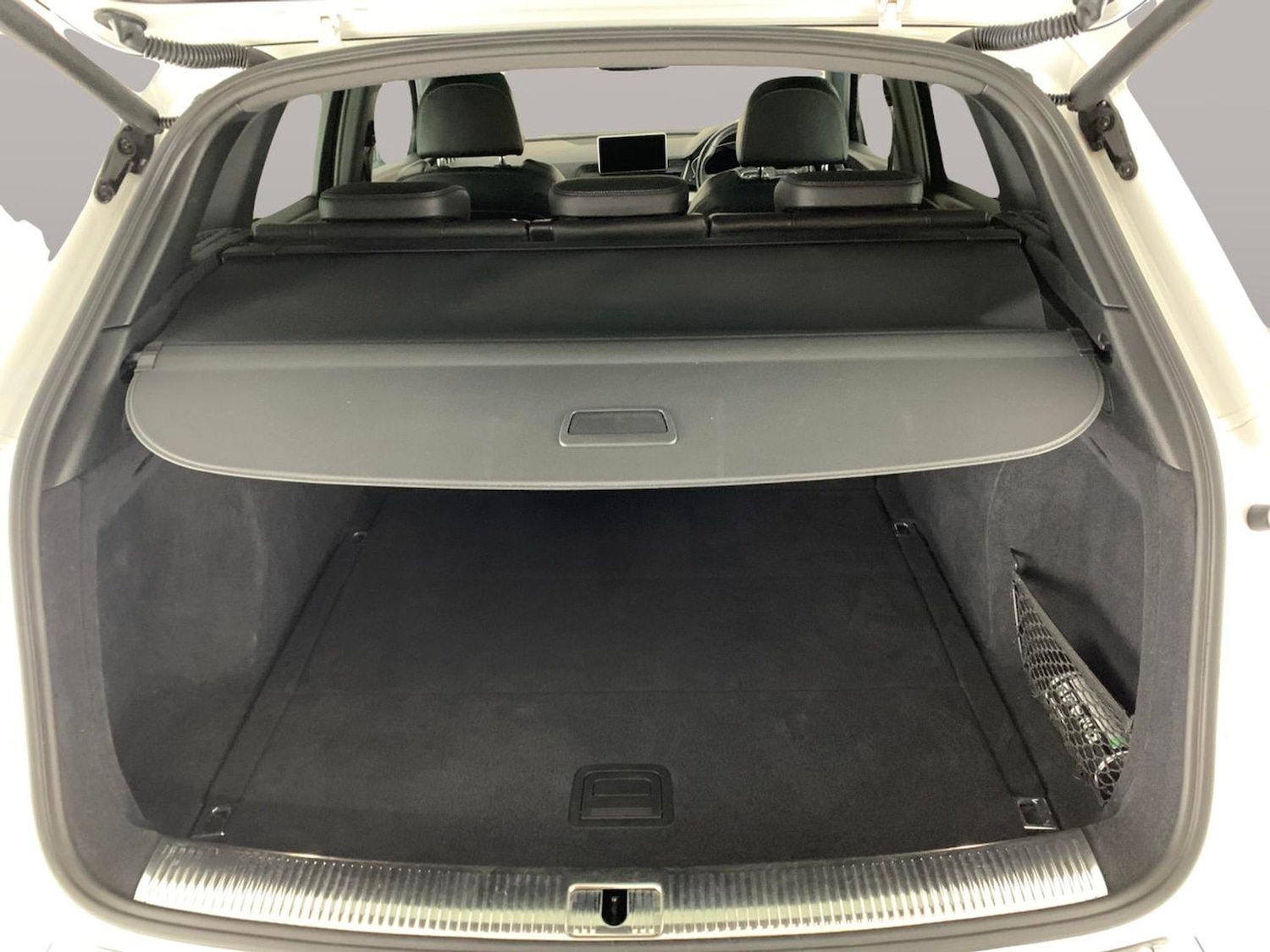 Used Audi SQ5 2018 for sale - 77165059: Photo 31