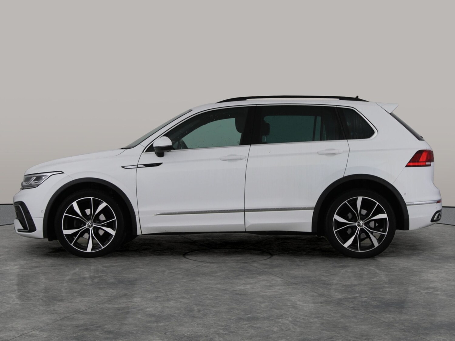 Used Volkswagen Tiguan 2023 for sale - 77679232: Photo 13
