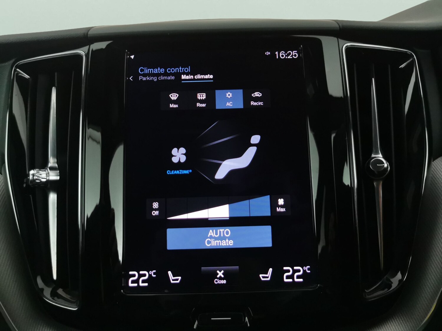 Used Volvo XC60 2020 for sale - 78219187: Photo 17