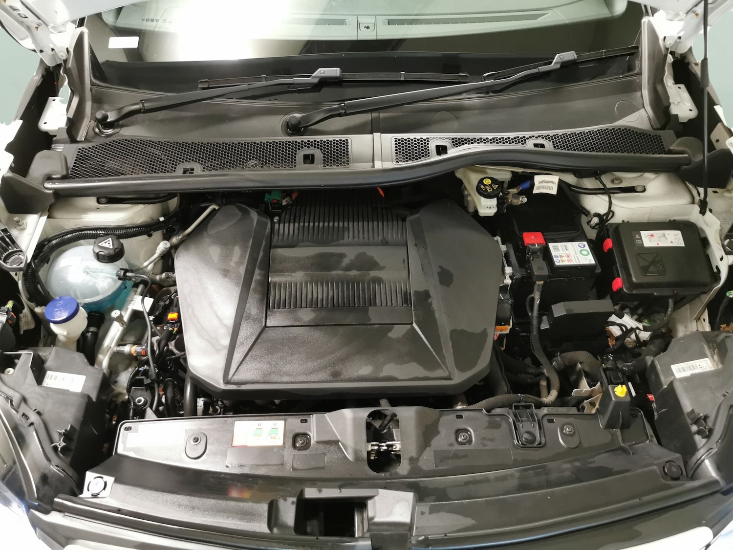 Used Peugeot 2008 2022 for sale - 77235742: Photo 32