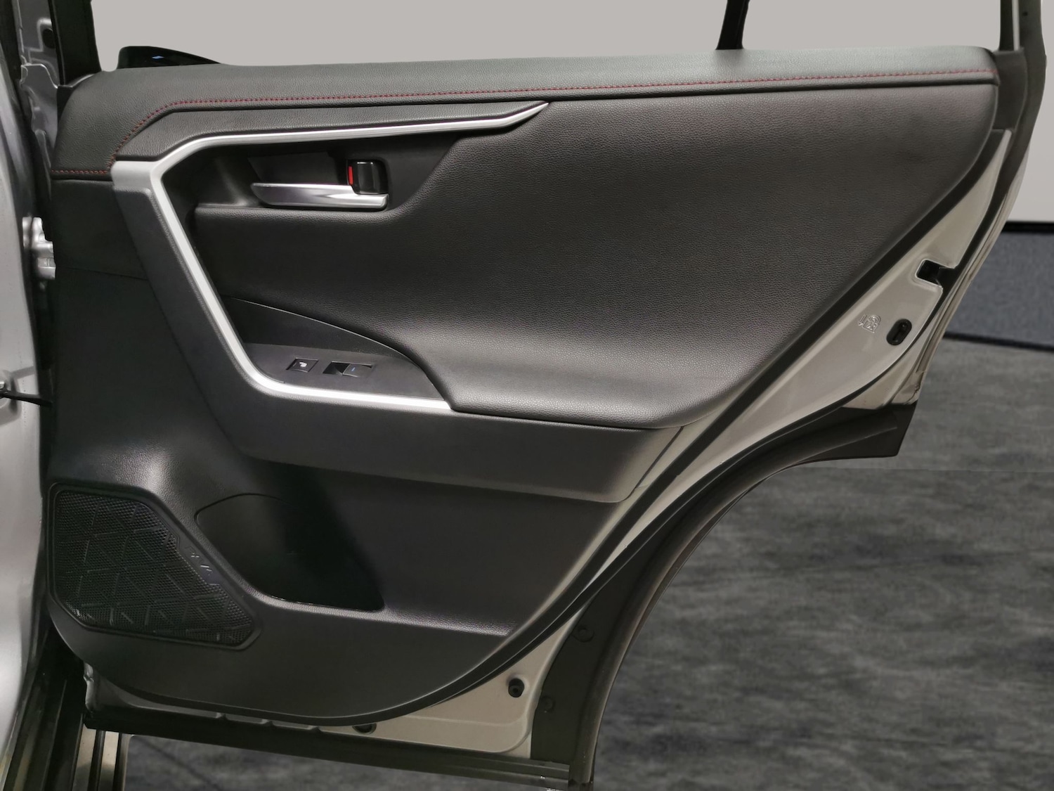 Used Toyota RAV4 2023 for sale - 77928290: Photo 28