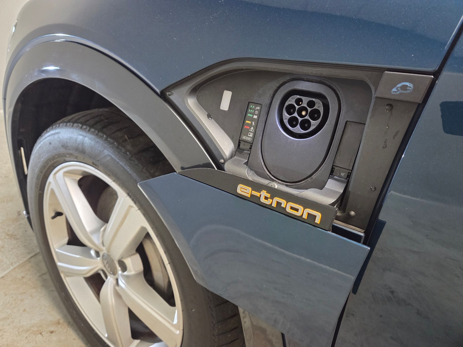 Used Audi e-tron 2020 for sale - 77873066: Photo 31