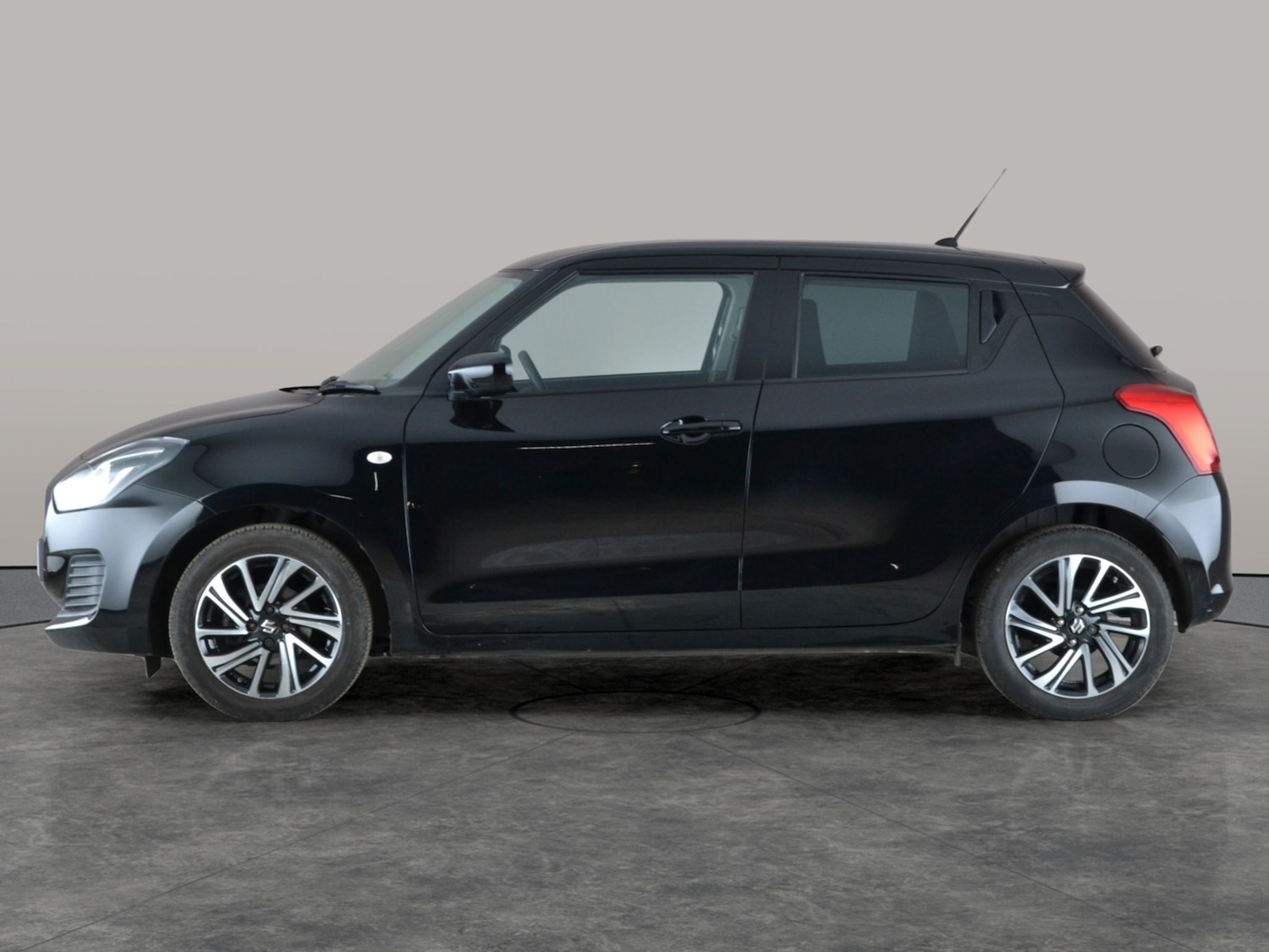 Used Suzuki Swift 2023 for sale - 77123109: Photo 12