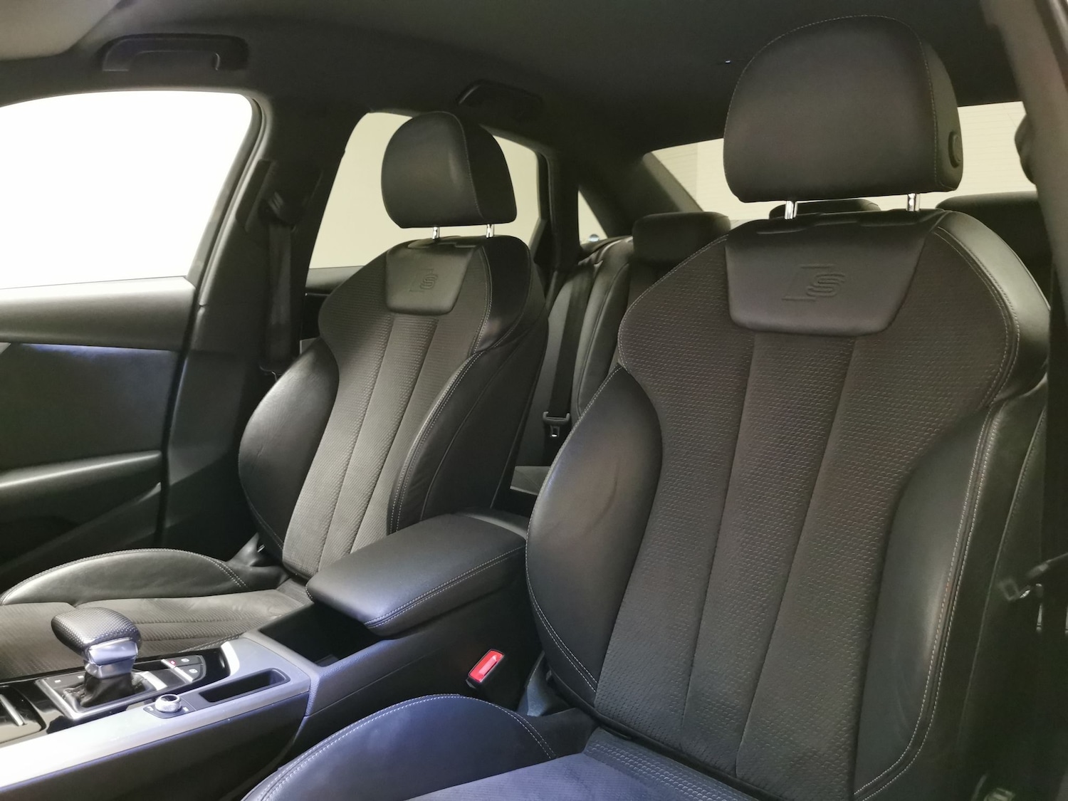 Used Audi A4 2021 for sale - 77778899: Photo 14