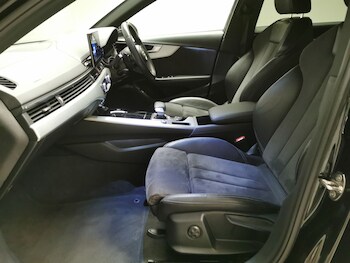 Used Audi A4 2021 for sale - 77778899: Photo