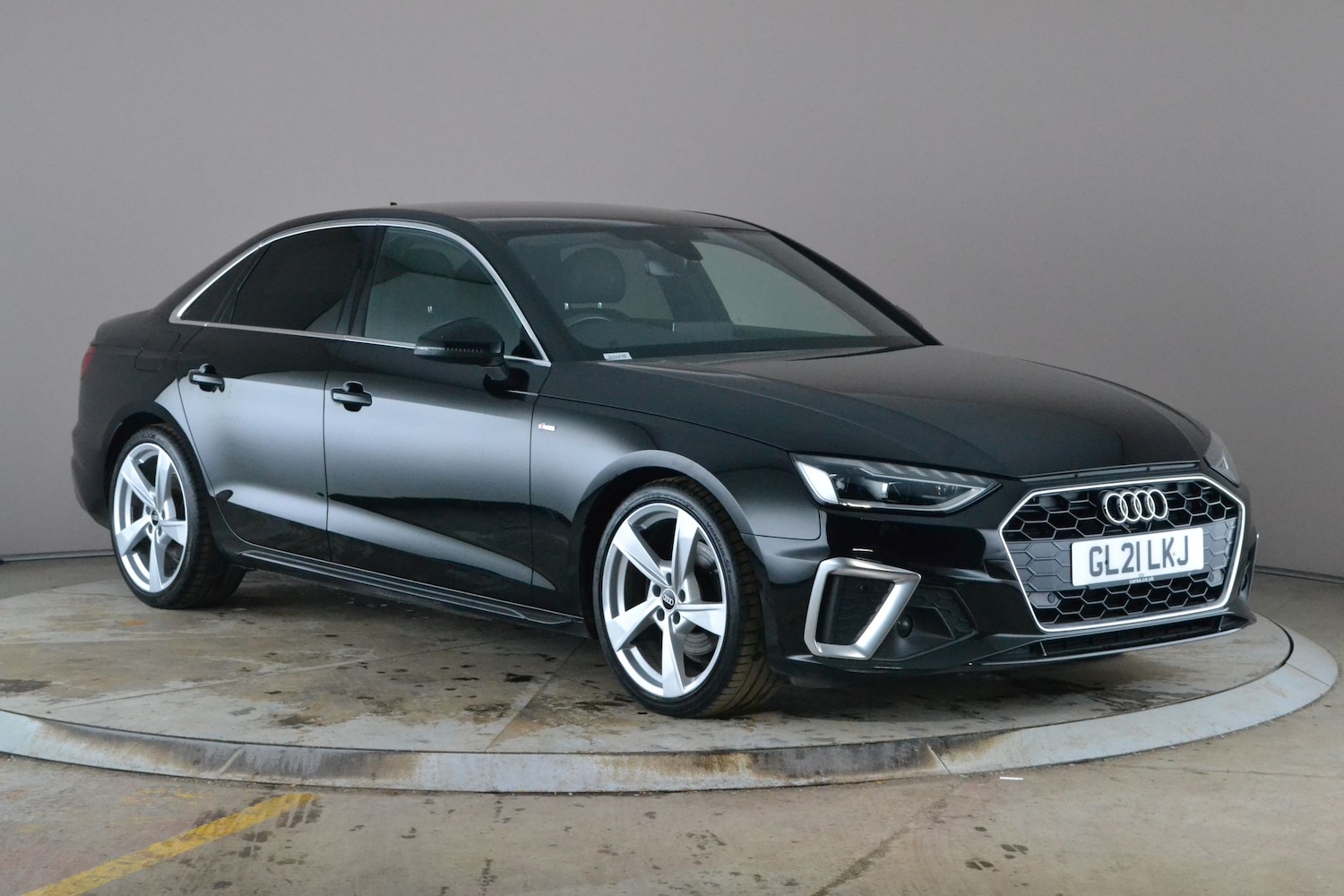 Used Audi A4 2021 for sale - 77778899: Photo 8