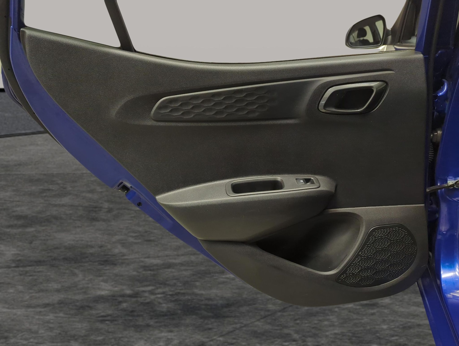 Used Hyundai i10 2023 for sale - 77543060: Photo 28