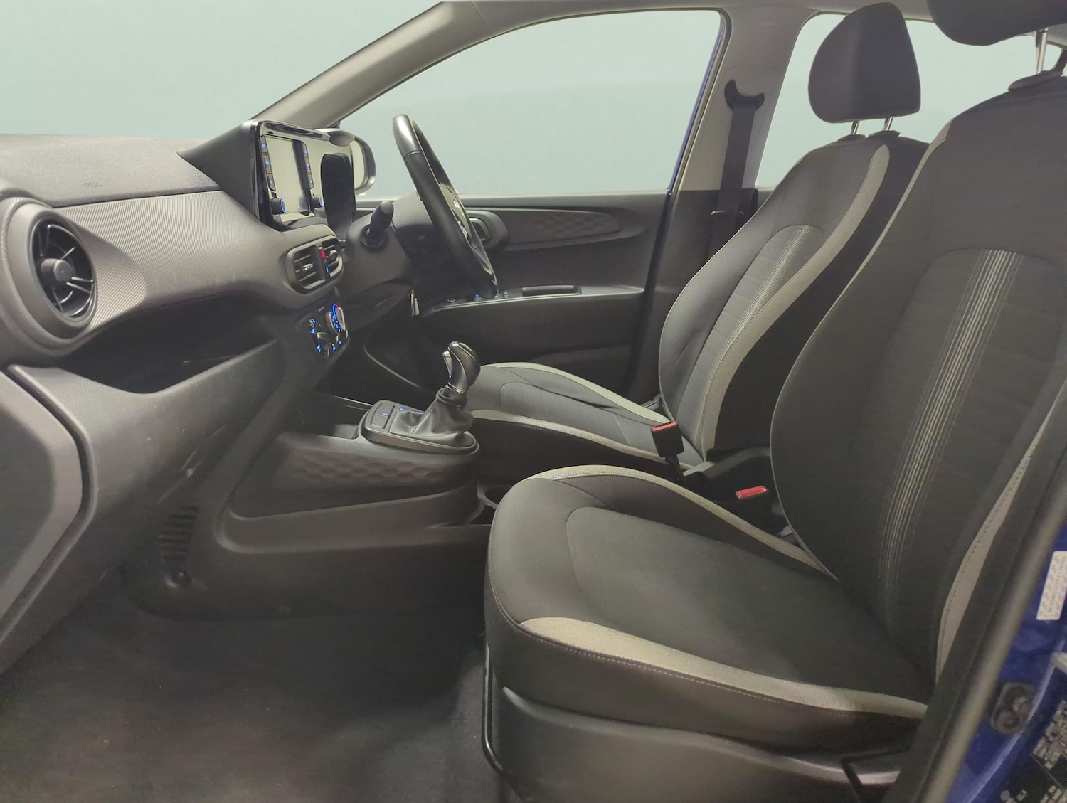 Used Hyundai i10 2023 for sale - 77543060: Photo 4