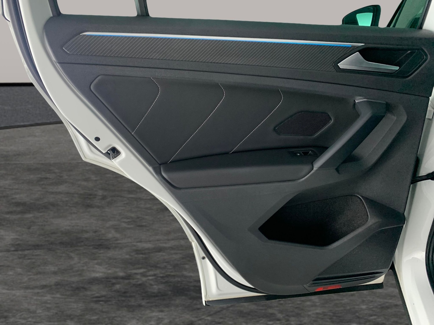 Used Volkswagen Tiguan 2023 for sale - 77135129: Photo 28