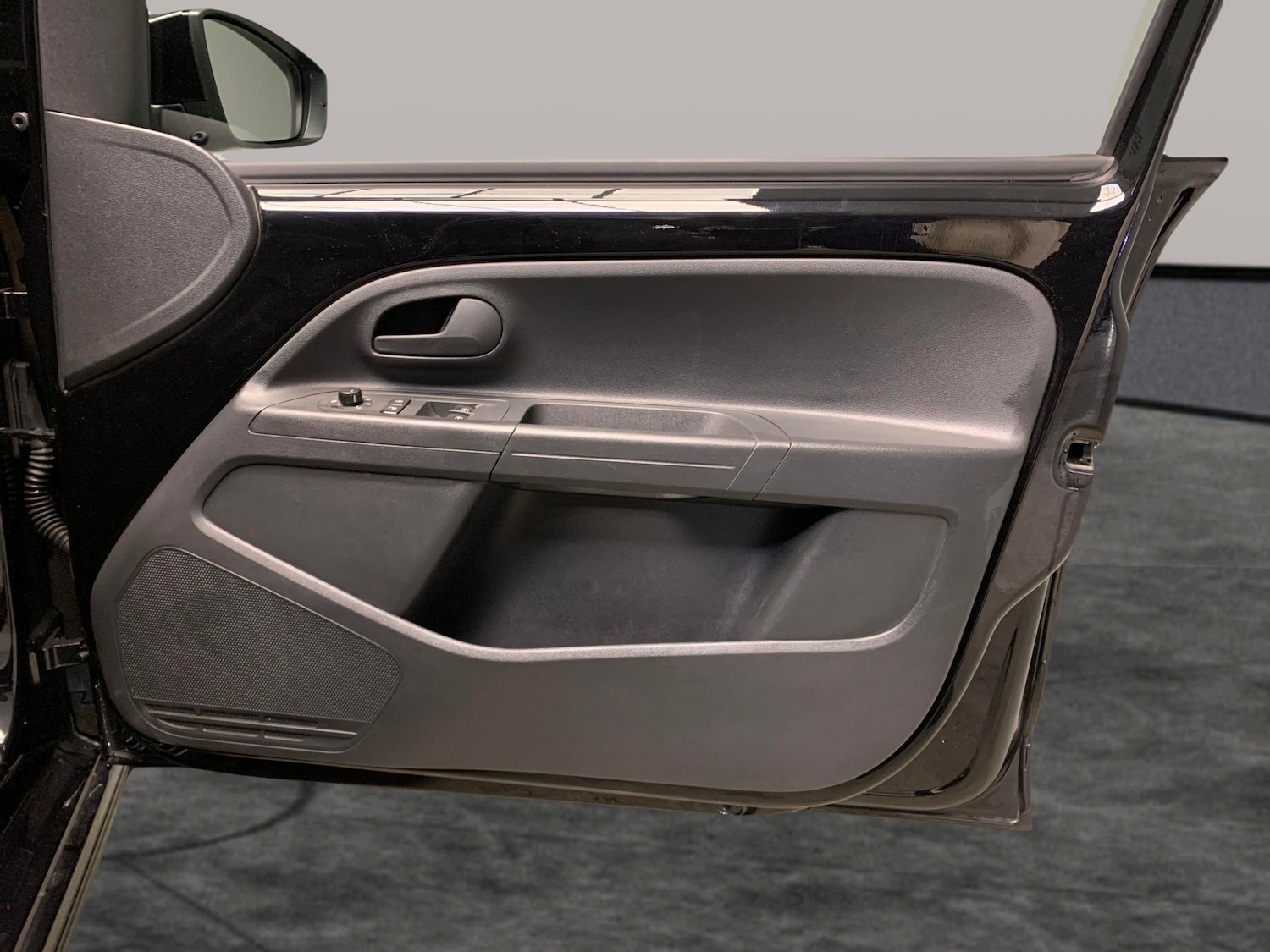 Used Volkswagen up! 2021 for sale - 76967157: Photo 24