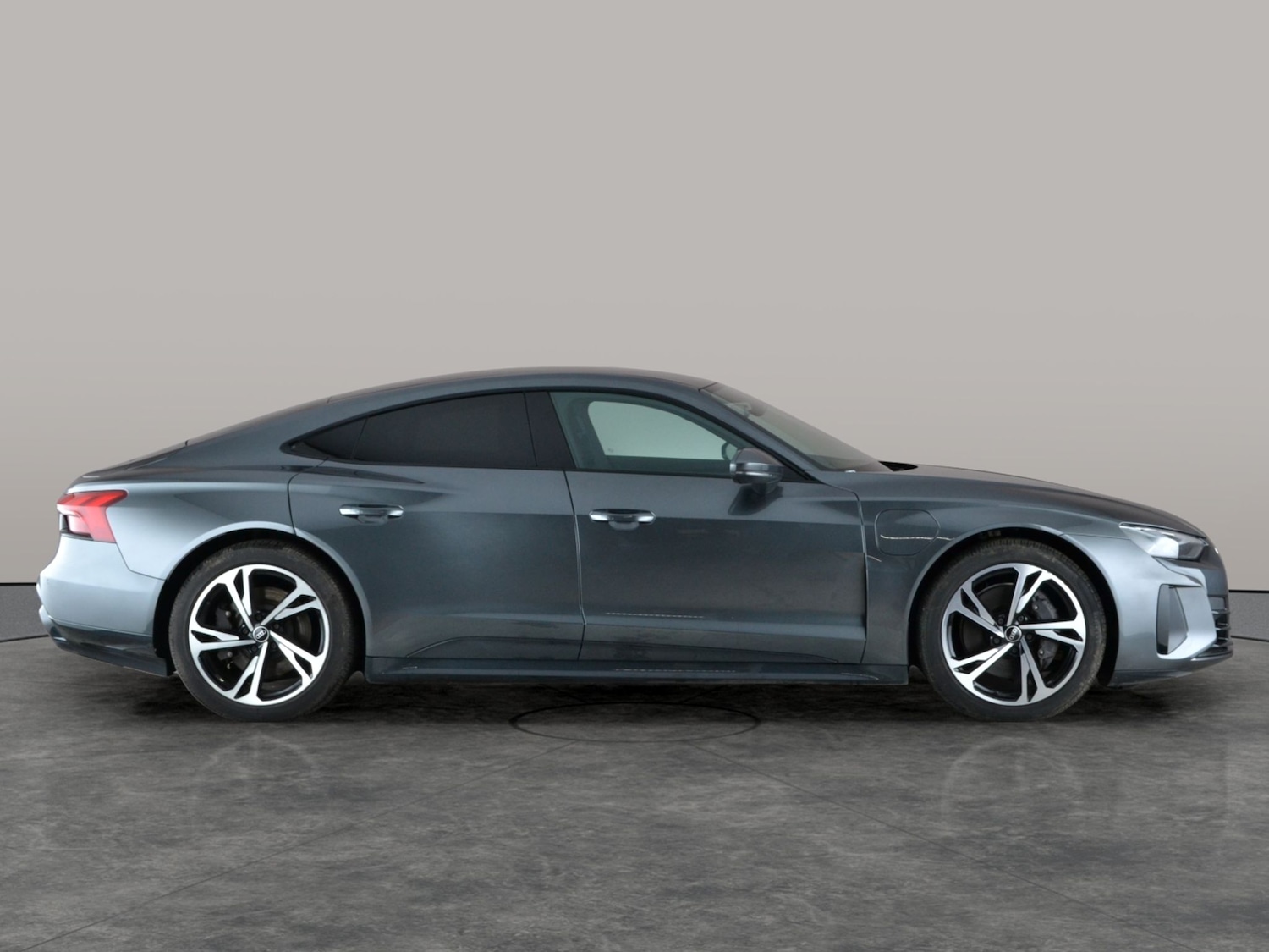 Used Audi e-tron GT 2022 for sale - 77055821: Photo 9