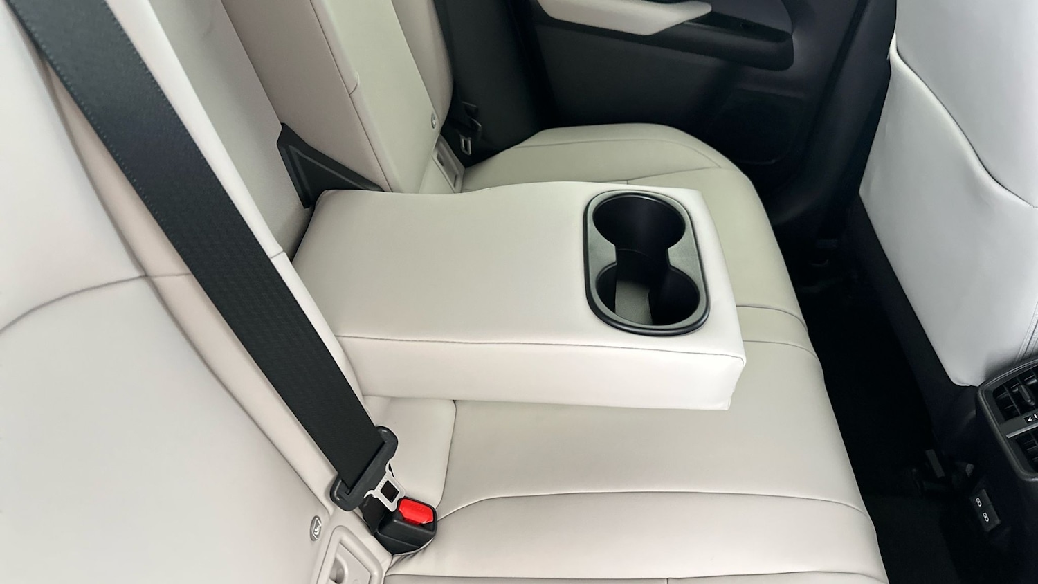 Used Lexus UX 2023 for sale - 76941166: Photo 28