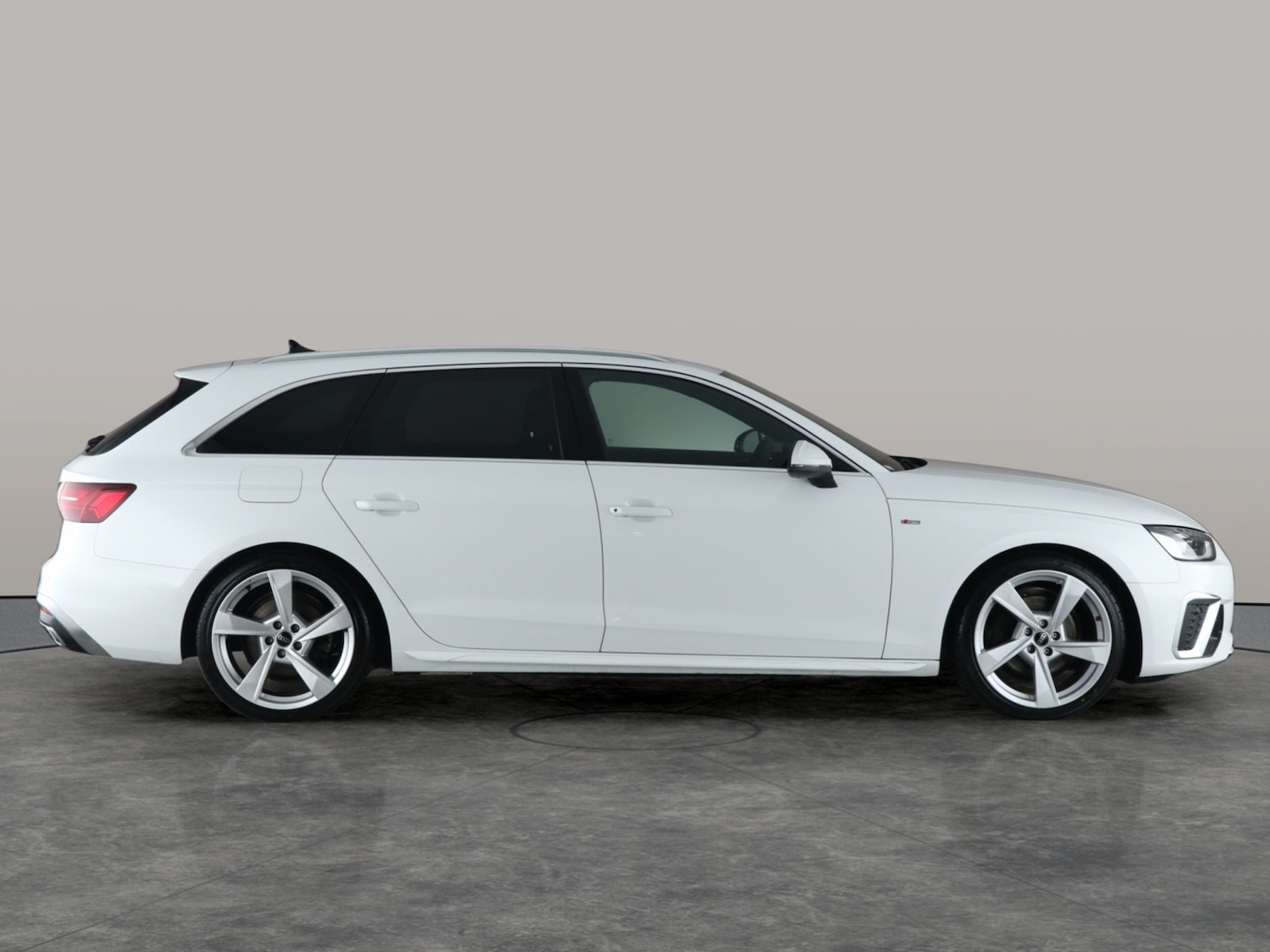 Used Audi A4 2023 for sale - 76577946: Photo 9