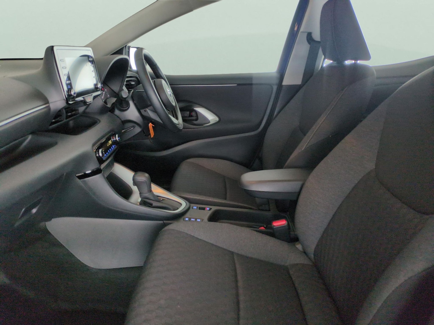 Used Toyota Yaris 2022 for sale - 76751630: Photo 4