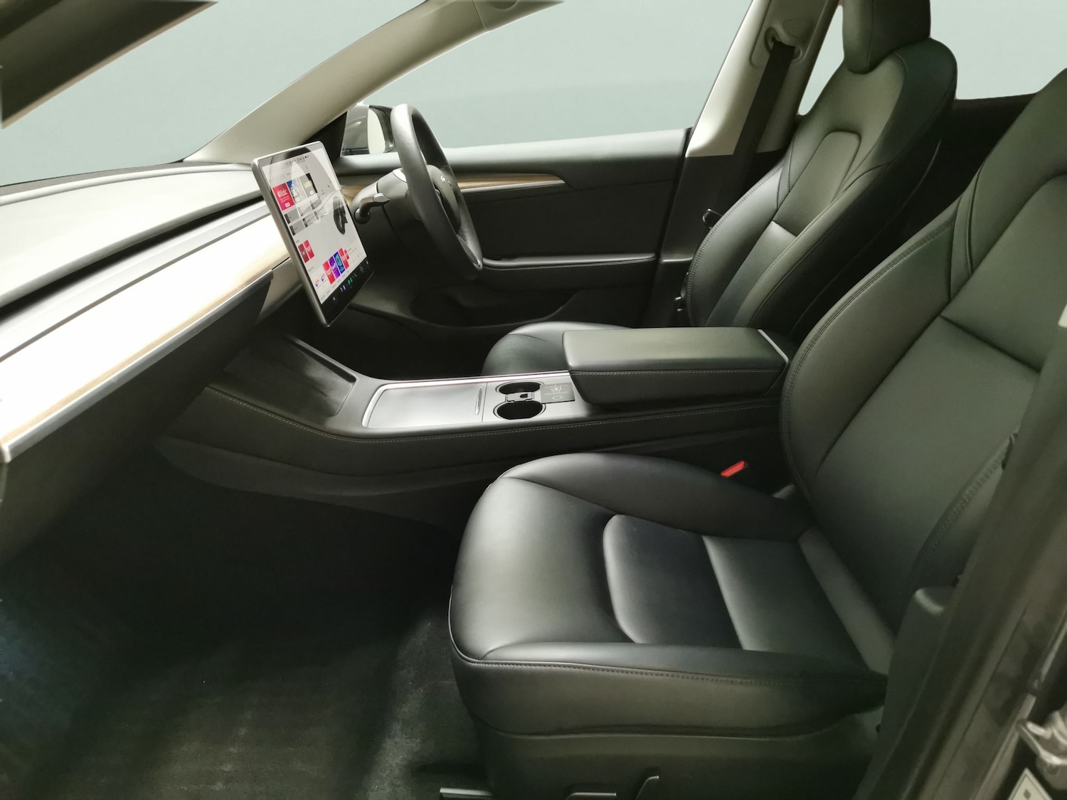 Used Tesla Model 3 2021 for sale - 77274494: Photo 4