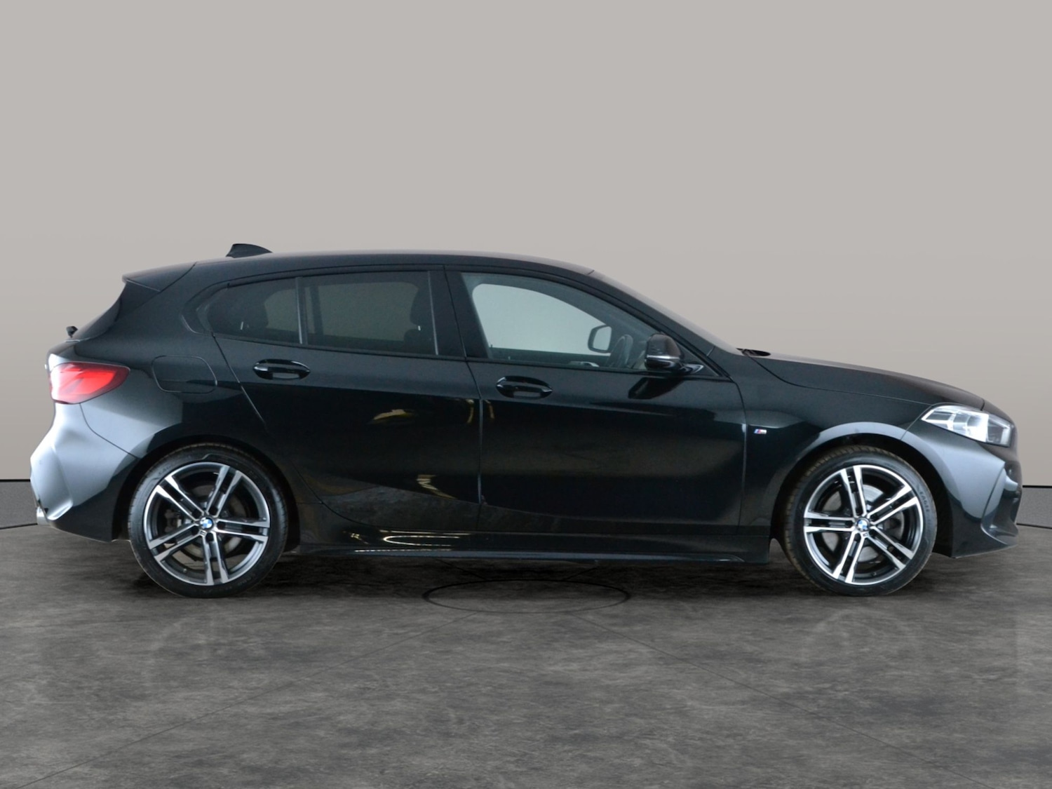 Used BMW 1 Series 2022 for sale - 78197850: Photo 9